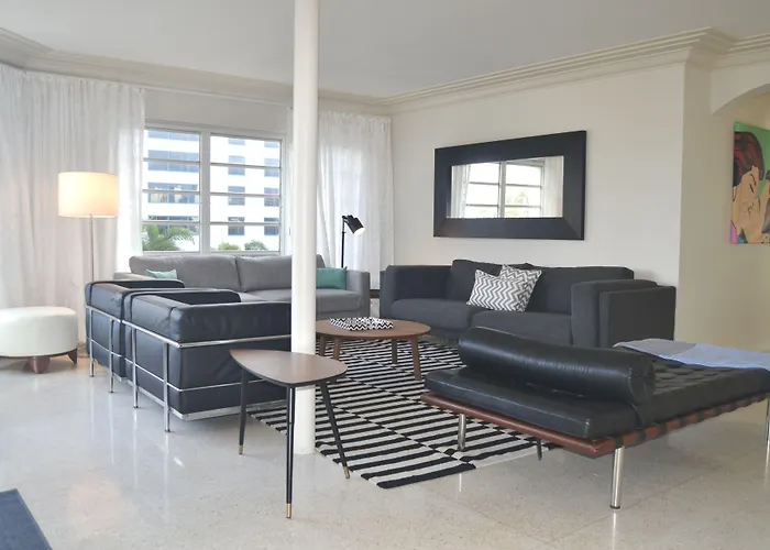 North BeachAirport Hotel